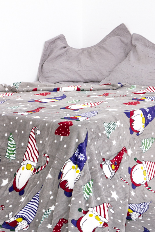 Покривало новорічне